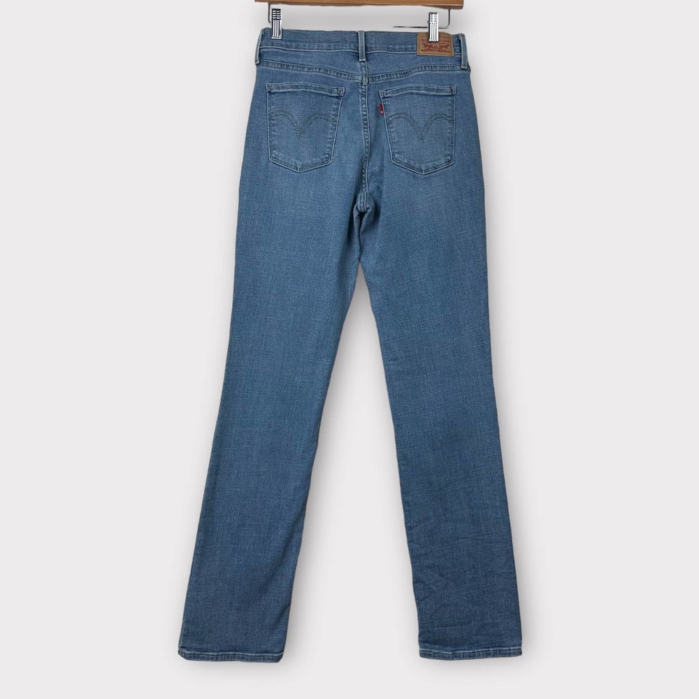 Levi's Jeans 505 Straight Leg Regular Wash Size 28